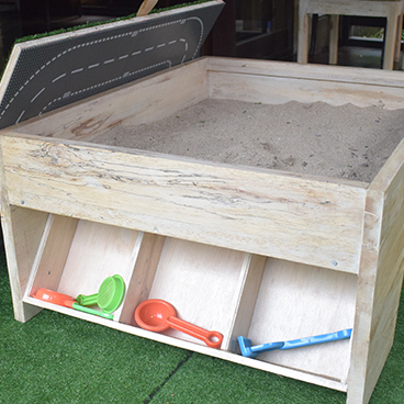 Playfun sensory table